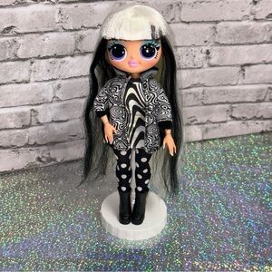 L.O.L. Surprise! LOL Surprise OMG Lights Groovy Babe Fashion Doll